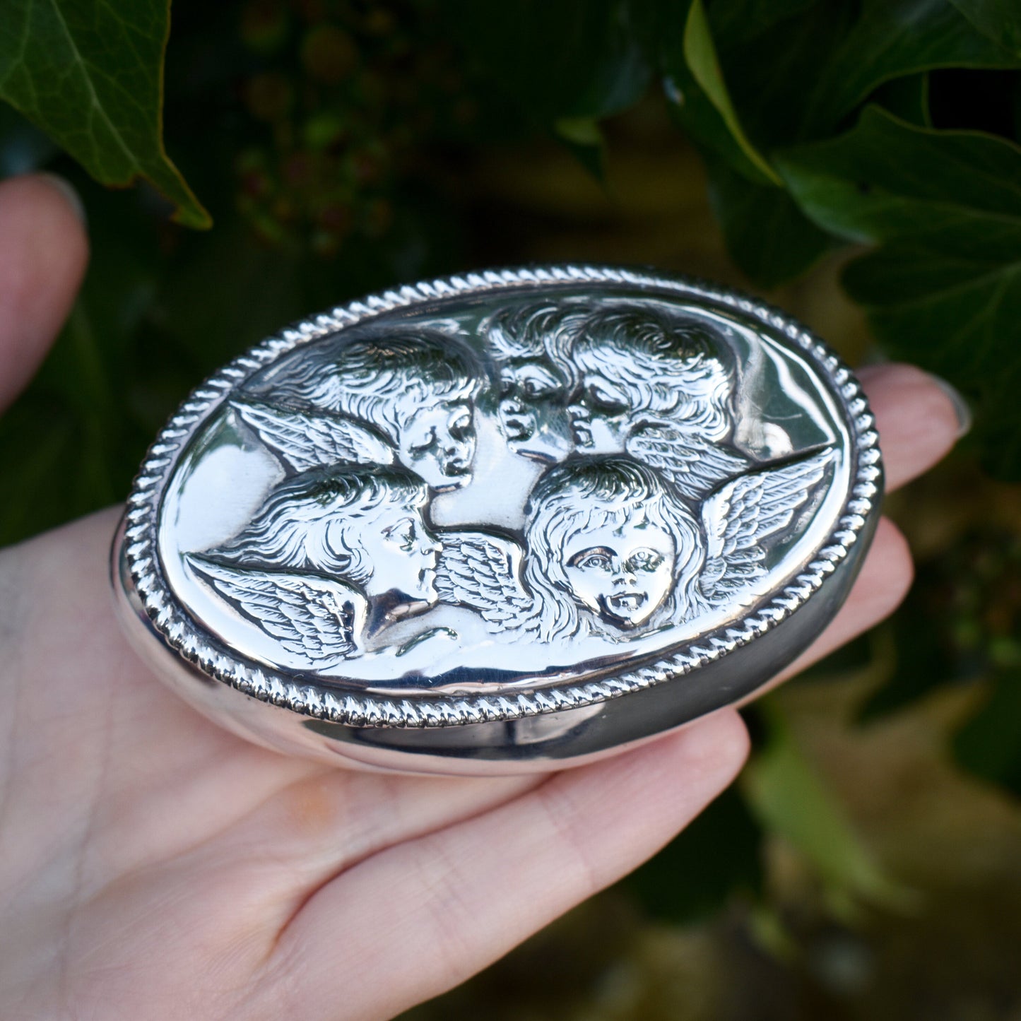 Antique Edwardian 1901 Hallmarked Angel Cherubs Oval Silver Jewellery Box